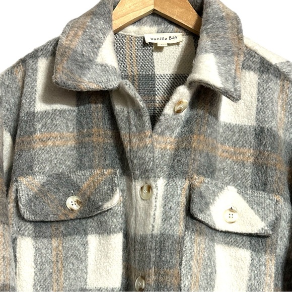 Vanilla Bay Neutral Plaid Button Down Brushed Fabric Shacket with Pockets - Picture 5 of 12
